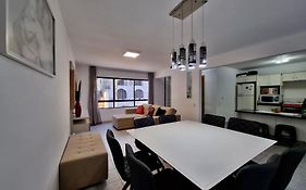 Casa a 100 metros da praia de Balneário Camboriú